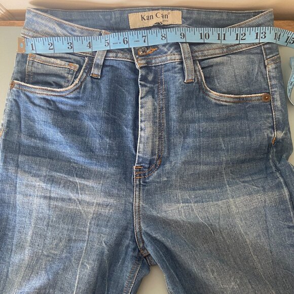 Vintage-style Flared Jeans with Frayed Hem - Picture 9 of 11